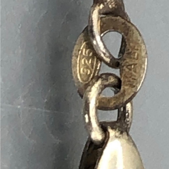 Vintage Small Locket - Picture 3 of 4